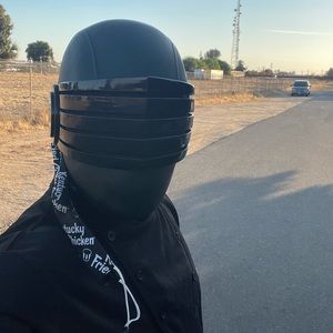 Meet your Posher, Thomas